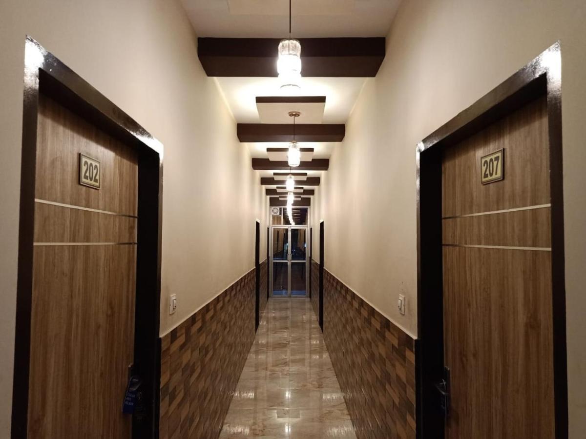 MAAN Hotel&Restaurant Alwar Bagian luar foto